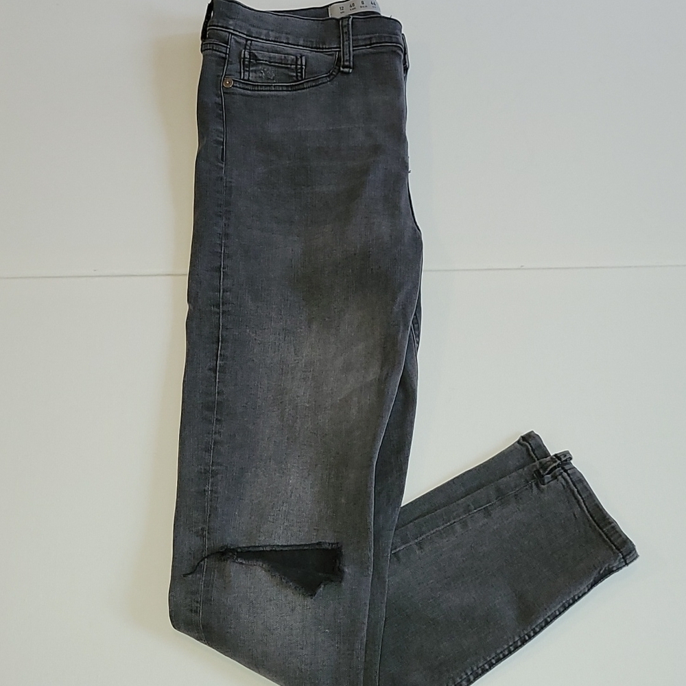 Denim & Co. Skinny distressed black  jeans NWOT